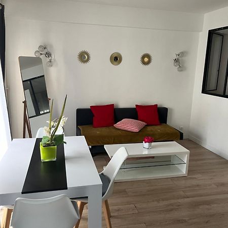 Bel Appartement Proche Tour Eiffel Parigi Esterno foto