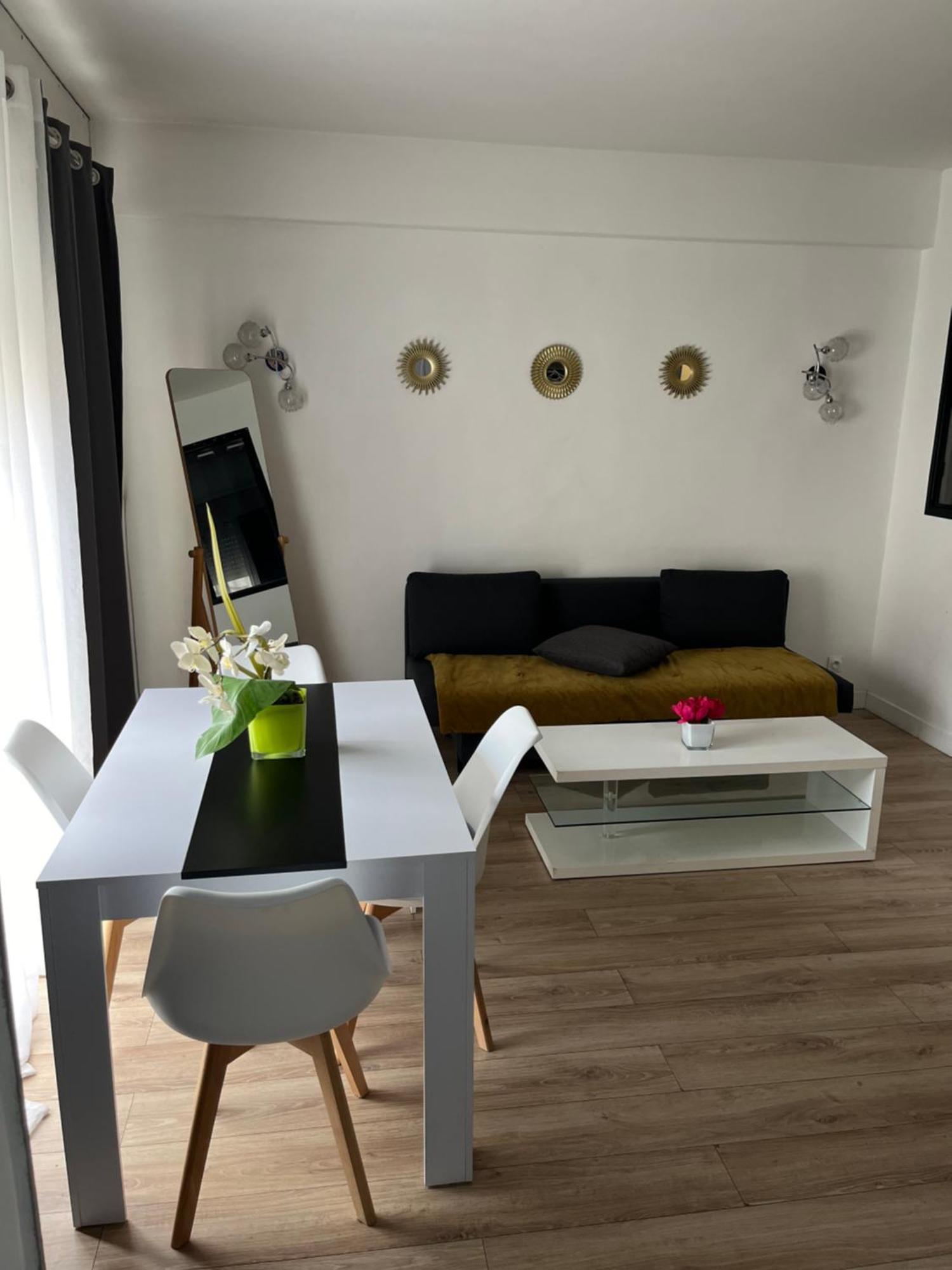 Bel Appartement Proche Tour Eiffel Parigi Esterno foto