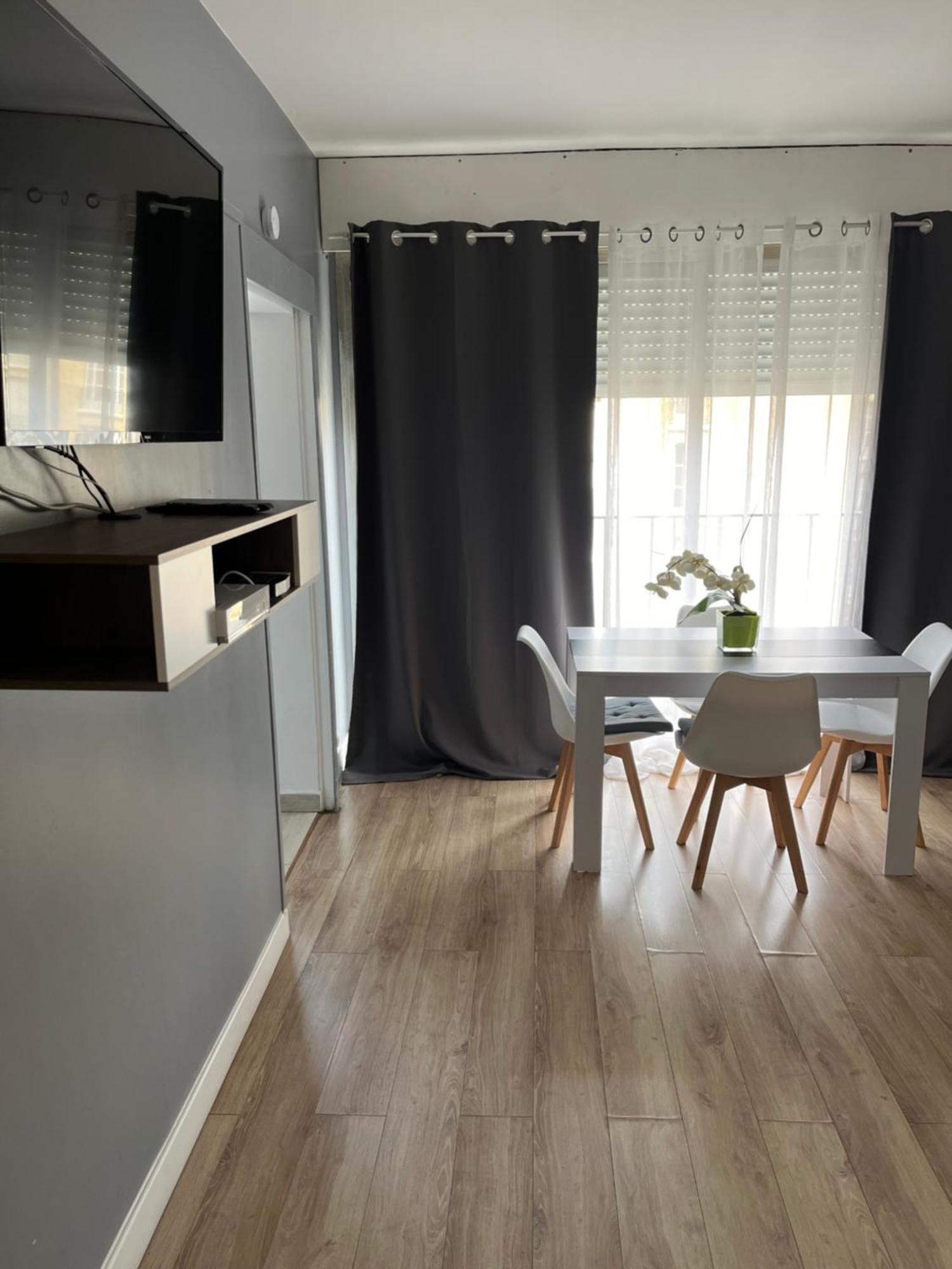 Bel Appartement Proche Tour Eiffel Parigi Esterno foto